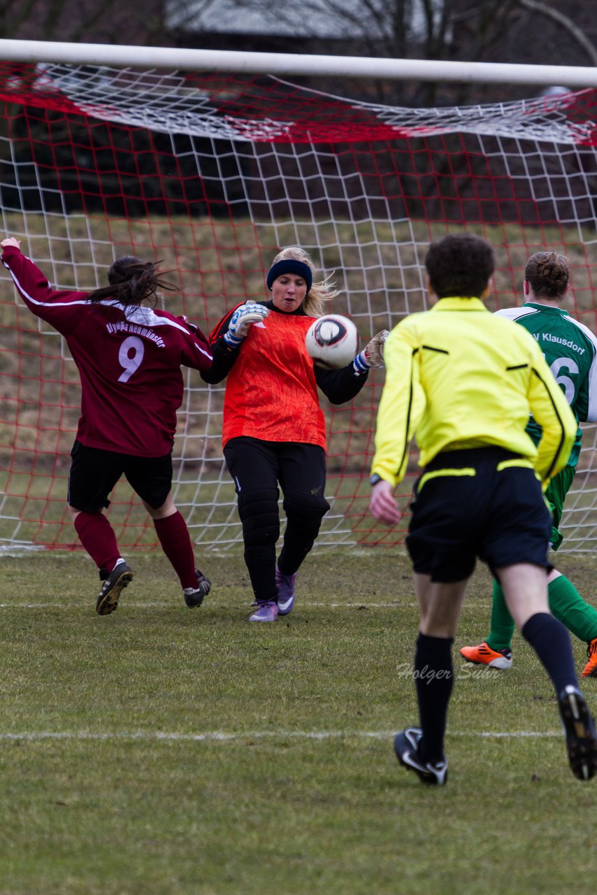 Bild 53 - B-Juniorinnen MTSV Olympia Neumnster - TSV Klausdorf : Ergebnis 4:0 (Abbruch)